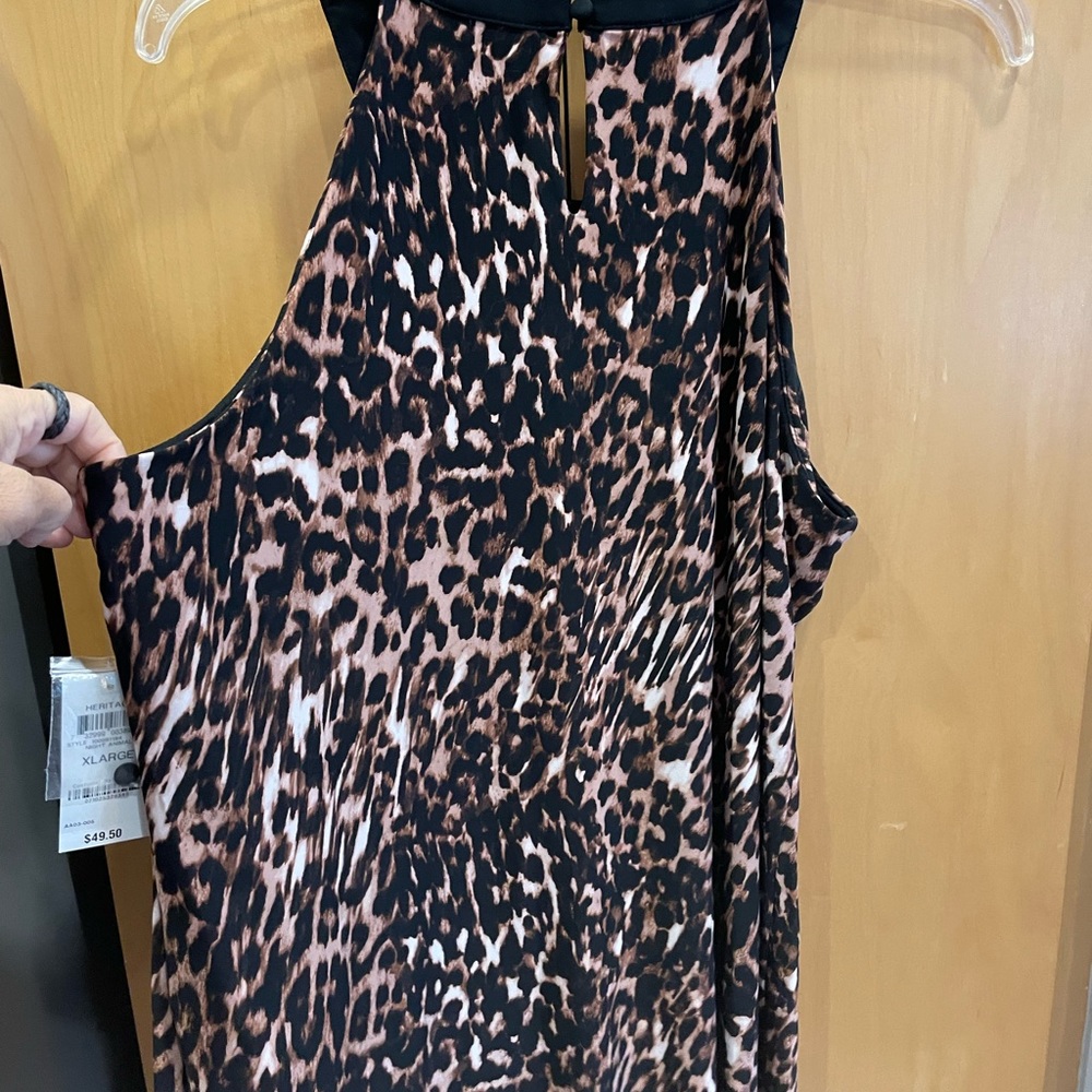 NEW! High neck INC top - Picture 9 of 12